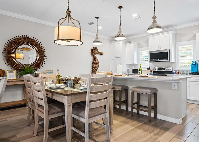 Holiday home Luxury Retreat-resort Amenities-pool Tennis