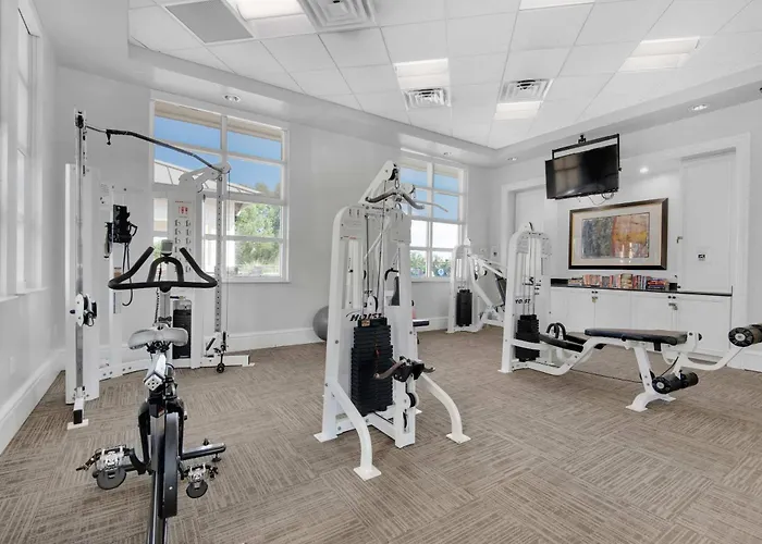 Luxury Retreat-resort Amenities-pool Tennis Pensacola